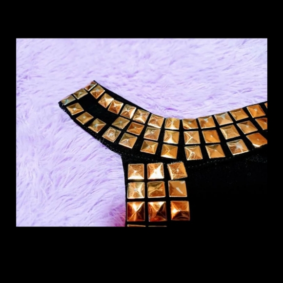 🆗Black & Gold Stud Trim Stretchy Top M - Picture 9 of 13